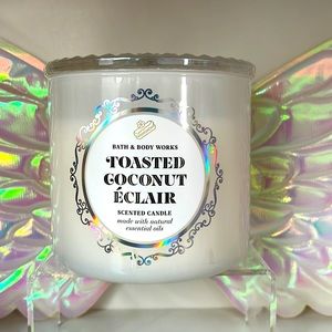 Bath And Body Works 3wickcandle Toasted Coconut Eclair